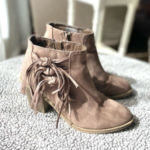 Faded Glory Suede Stacked Heel Bootie Sz 10
